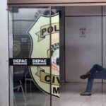 Briga por acidente e carro batido tem mulher agredida e caso vai parar na delegacia de Dourados 