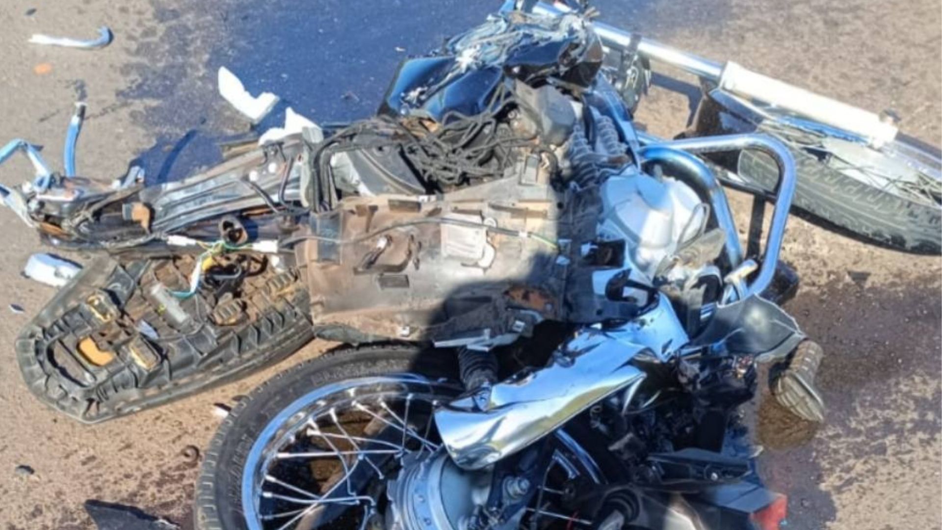 Motociclista morre e garupa é socorrida em estado grave após acidente na MS-286 Motociclista morre e garupa é socorrida em estado grave após acidente na MS-286