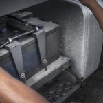 Idoso se queima no rosto em Corumbá ao fazer manutenção em bateria de caminhão