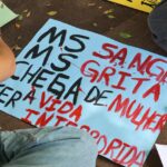 Protesto em Campo Grande tem oração contra feminicídio: ‘eles sabem o que fazem’
