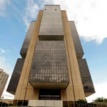 Administrador ligado a Leo Dias contratou influenciadores para atacar decisão do Banco Central