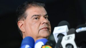 Nelsinho defende diálogo amplo sobre trabalho aos domingos no comércio