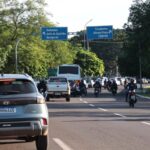 Traída, mulher atropela casal em motocicleta e esfaqueia amante no Taveirópolis