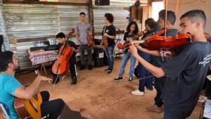 osquestra fraternidade sem fronteiras