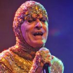 É hoje: Ney Matogrosso se apresenta em show gratuito e recebe homenagem em Campo Grande