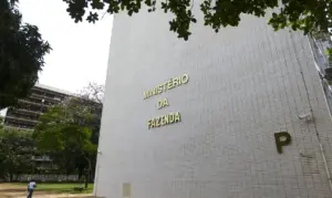 Reforma tributária: governo regulamenta cobrança da CBS e do IBS