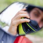 motociclista no transito