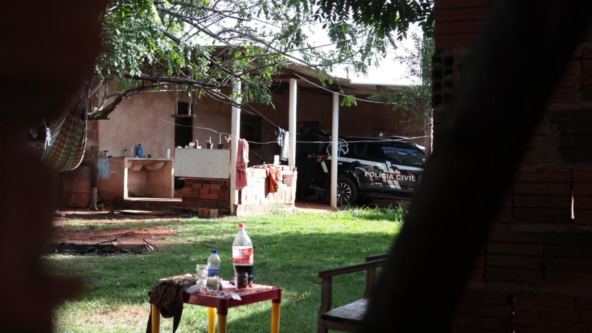 Três são presos com grande quantidade de droga em casa no Parque do Lageado
