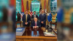‘As Américas serão grandes novamente’, diz Eduardo Bolsonaro após encontro com Trump