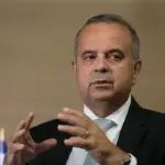 Líder da oposição defende adiamento de PEC do 6×1, compensação a empresas e pagamento por hora