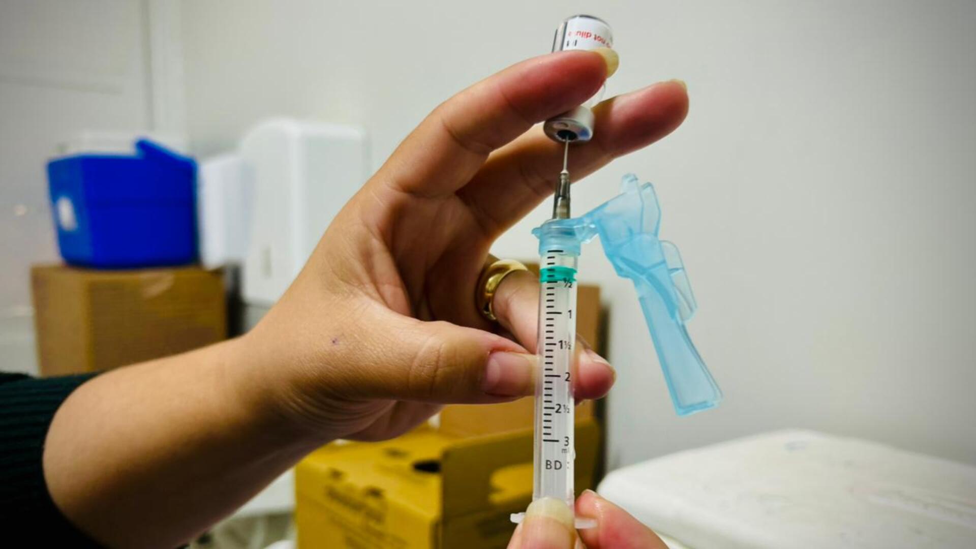 Vacina da gripe liberada atrai campo-grandenses aos postos no primeiro dia