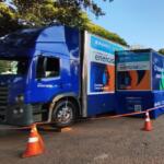 Com serviços gratuitos, unidade móvel da Enegisa estaciona na Vila Nasser
