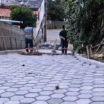 Prefeitura de Ladário prevê a implantação de 4 mil metros quadrados de piso sextavado (PM de Além Paraíba, Reprodução)