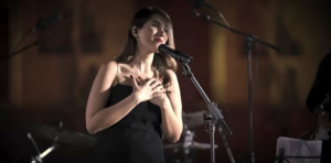 cantora condenada chibatadas