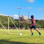 Familiares mobilizam rifa para campo-grandense fazer teste em clube de futebol