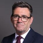 Andy Burnham assume como 7º primeiro-ministro em 10 anos no Reino Unido