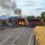 VÍDEO: Acidente na BR-158 termina com incêndio e congestionamento na região de Paranaíba