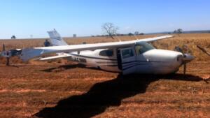Tripulação fugiu após FAB interceptar em MS avião que fazia voo clandestino da Bolívia