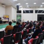 Perto das férias, professores de Campo Grande rejeitam greve e mantêm negociação de reajuste