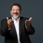 Mario Sergio Cortella dá palestra em Campo Grande sobre propósito, liderança e reinvenção