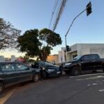 Batida entre dois carros e uma caminhonete na Três Barras deixa feridos em Campo Grande