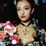 Filha de Monica Bellucci e Vicent Cassel estreia nas passarelas abrindo desfile de alta-moda da Dolce & Gabbana