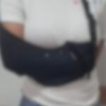 Professora sofre lesão no ombro após ser empurrada por aluno dentro de sala de aula em MS
