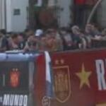 Milhões tomam as ruas de Madrid para o desfile dos campeões e celebram a chegada da La Roja, campeã do mundo
