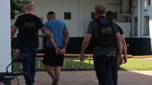 Família de casal morto a tiros no Taquarussu comemora prisão de vizinho em Campo Grande