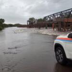 Temporal e vento de mais de 100 km/h afetam 49 cidades no RS