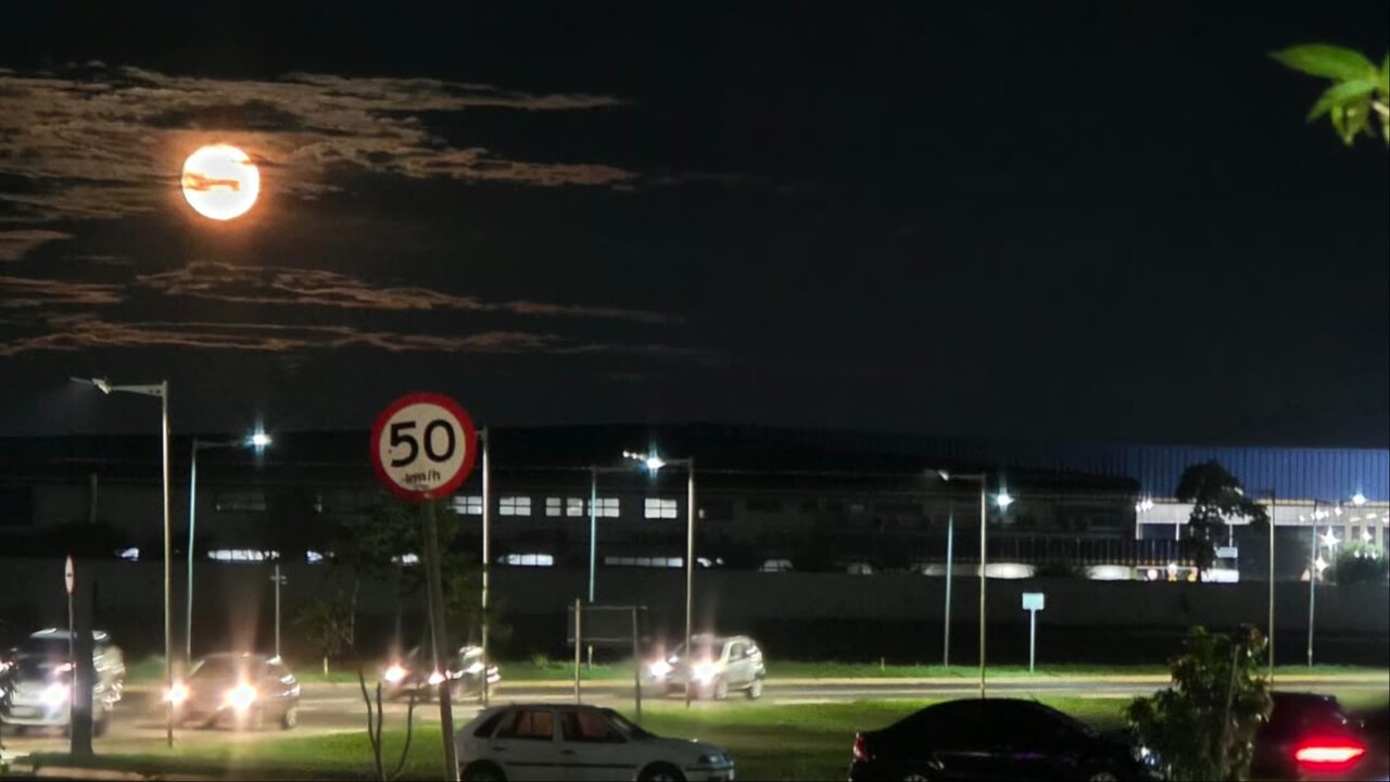 Gigante, Lua Cheia do Cervo atinge o pico máximo de iluminação em Campo Grande