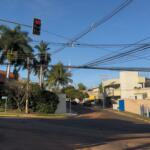 Rotatória da Av. Rodolfo José Pinho dá lugar a semáforos: ‘Bem mais organizado’