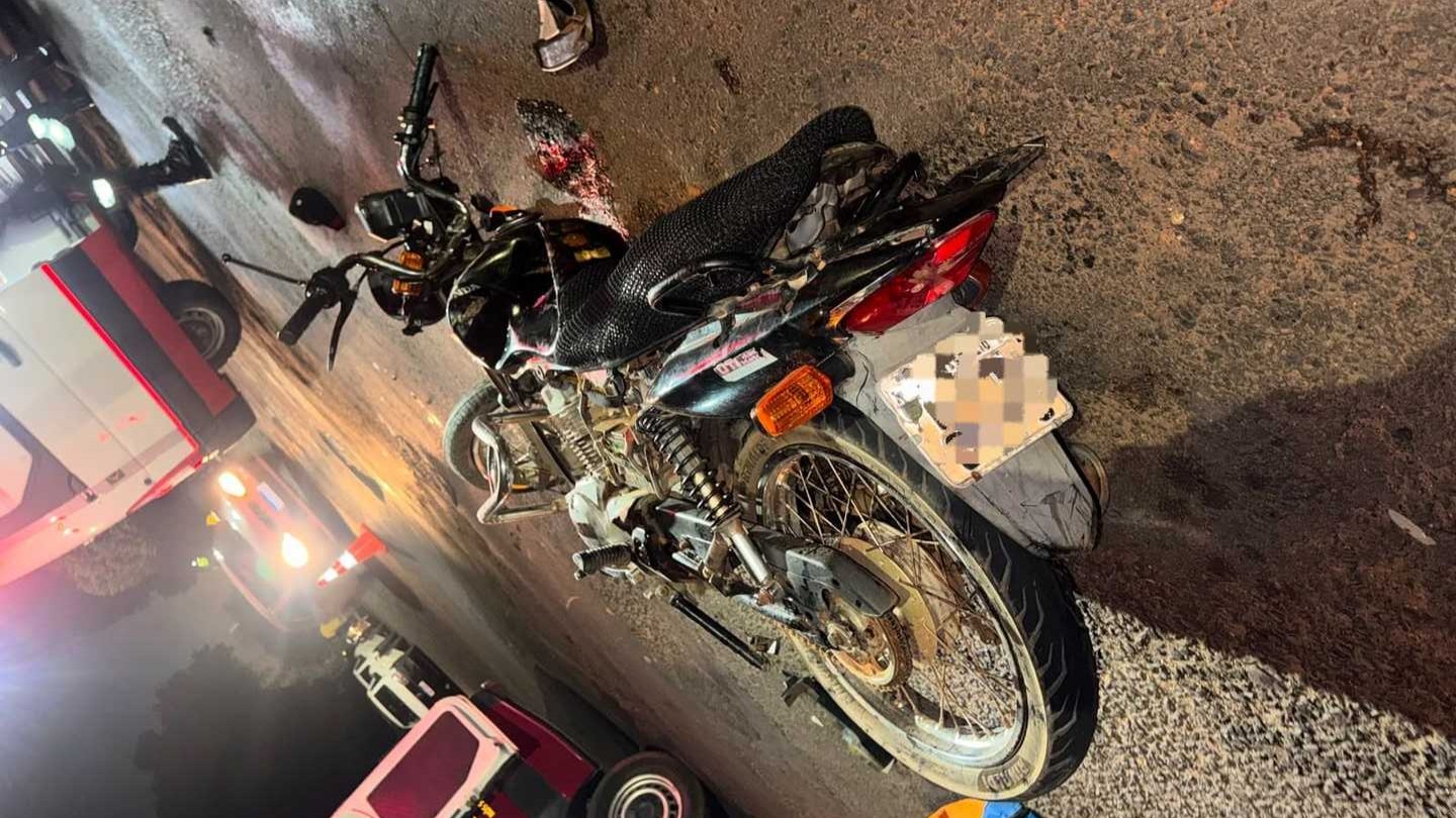 Batida entre moto e caminhonete deixa dois feridos graves em Aquidauana