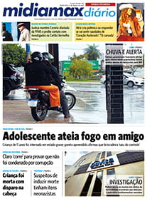 Adolescente ateia fogo em amigo