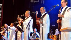 Grupo Acaba comemora 60 anos com pocket show gratuito em Campo Grande