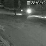 Vídeo mostra motociclista atirando contra pedestre no Parque do Lageado