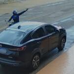 VÍDEO: Gritando ‘PCC’, motociclista tenta matar desafetos na Vila Juquita em Macaraju