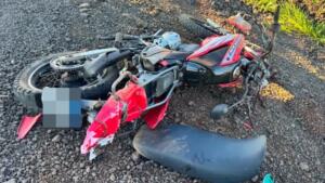 Mulher morre em acidente entre moto e caminhão na MS-156