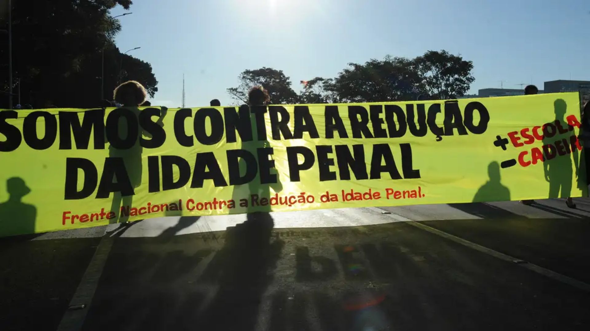 Pediatras se manifestam contrários à redução da maioridade penal