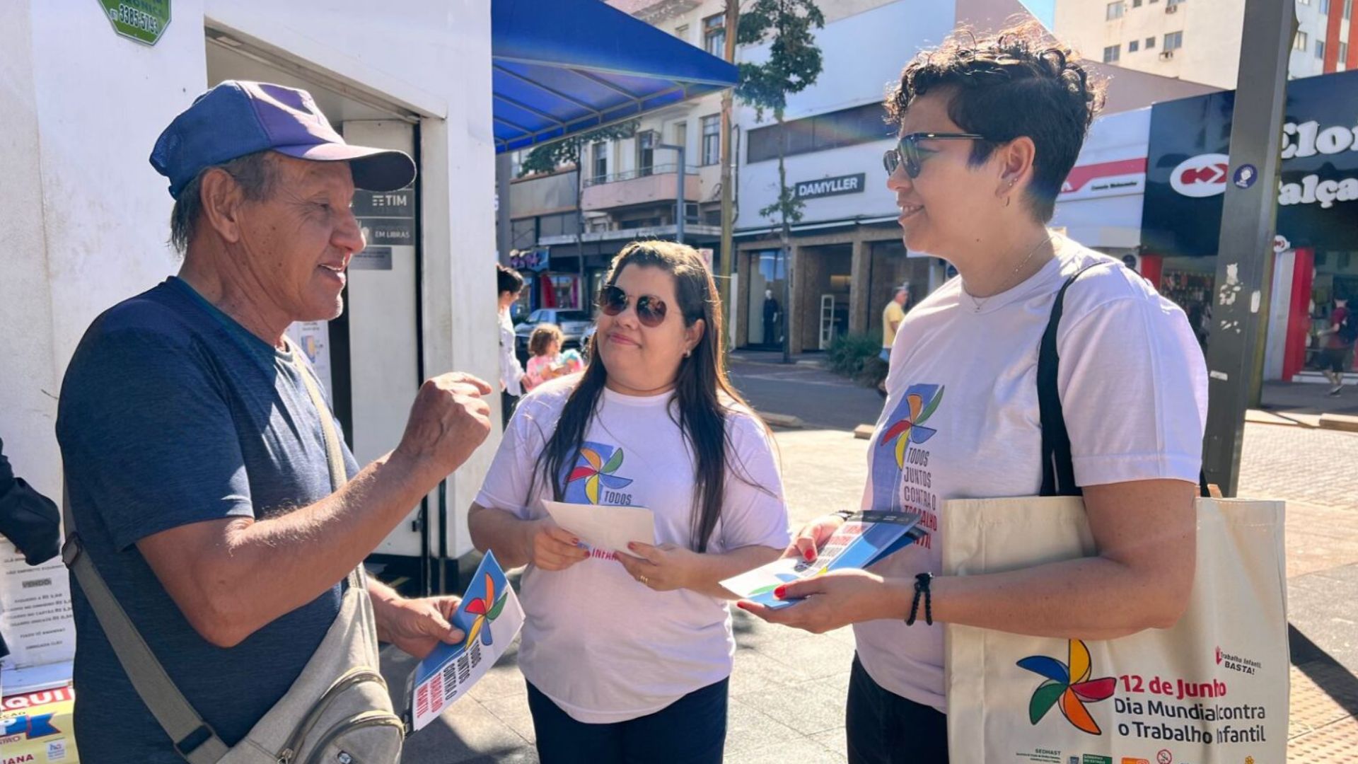 Campanha une comércio e rede de proteção contra trabalho infantil em Campo Grande