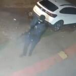 VÍDEO: Homem é morto a tiros enquanto cortava cabelo em Campo Grande
