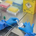 Anvisa atualiza regras sobre controle de qualidade em laboratórios