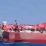 Naufrágio de balsa deixa 8 mortos e cerca de 20 desaparecidos no Mar Mediterrâneo
