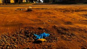 Homem é espancado com pauladas e pedradas até a morte em Campo Grande