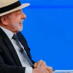 Lula diz que vai tirar Correios da crise e que não irá vender estatal