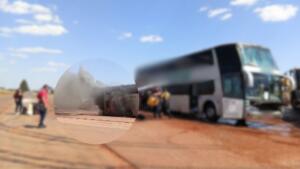 Fogo atinge traseira de ônibus com passageiros na BR-163 em MS
