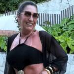 Ousada! Mãe de Virginia Fonseca puxa biquíni e exibe tatuagem íntima na virilha