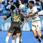 Grêmio vira no fim, vence o São Paulo por 2 a 1 e reage no Brasileirão