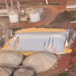 Armazém de grãos de cooperativa desaba em São Gabriel do Oeste