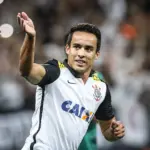 Ex-jogador do Corinthians, Jadson é preso por suspeita de violência doméstica no Paraná